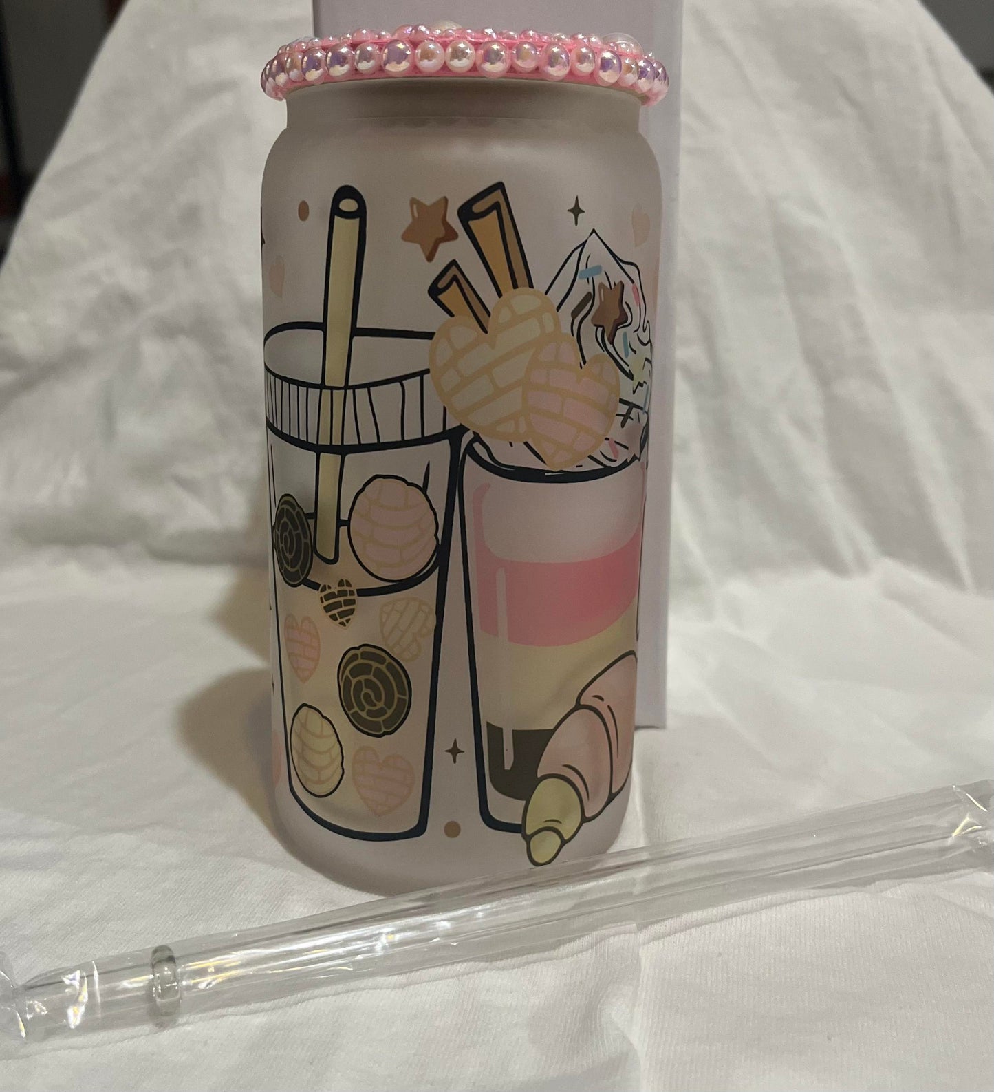 Cafecito Y Chisme Frosted Glass Cup